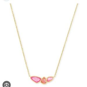 Kendra Scott necklace